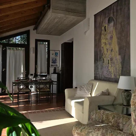 La Casa Dei Tigli Treviso